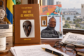 Avec ‘’Une vie de ministre’’, Éric Joël Békale met en scène un Gabon à peine déguisé derrière Kango et Mbokville. L’ouvrage sera présenté et dédicacé à Paris du 18 au 20 septembre au salon “Lisons libres !”. © GabonReview (montage)