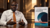 Harold Leckat Igassela et son essai : le récit d’une épreuve transformée en alerte sur le droit d’entreprendre et d’informer au Gabon. © GabonReview (montage)