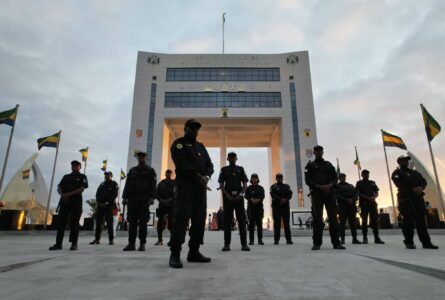 À La Concorde, la sécurité est désormais visible. Reste à savoir si elle sera surtout vécue comme une garantie de tranquillité ou comme une contrainte par ceux qui fréquentent ce nouveau lieu emblématique de Libreville. © Préfecture de police de Libreville