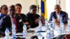 Des membres de la FEG, dont le président, suivant l'exposé du ministre Philippe Tonangoye. © GabonReview