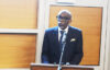 Le médiateur financier auprès du CNEF, Axcèle Saturnin Kissangou-Mouele, lors de la présentation du mécanisme. © GabonReview