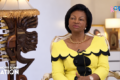 Des centaines de participants, des débats prolongés et un petit groupe chargé de trouver les formulations communes : Marie-Madeleine Mborantsuo raconte les coulisses du texte constitutionnel transitoire de 1990. © Capture d’écran/Gabon Première