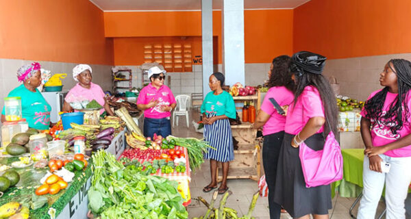 Marchés Roses : la Ligue des femmes de l’UDB porte la prévention jusqu’aux étals d’Akanda
