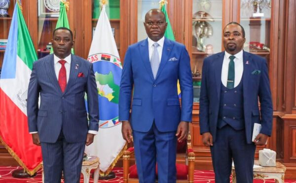 Diplomatie : Oligui Nguema reçoit les lettres de créance de six ambassadeurs