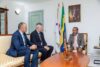 Le président du CESEC et les responsables d'Ambio Life Science, le 27 octobre 2026, à Libreville. © Com. CESEC