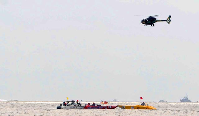 Accident mortel sur le catamaran Welmax N°9 lors du Grand Prix de Libreville - © Jordan/gabonreview.com