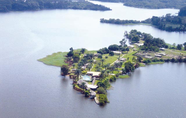 Presqu'île d'Evaro vue du ciel littoral gabonais