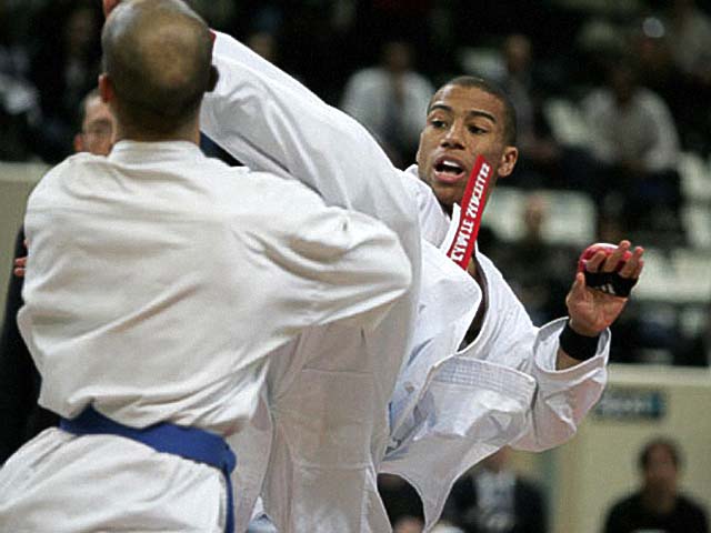 Gabonreview.com - Le 14e championnat d'Afrique de karaté séniors (hommes et dames) s'est ouverte samedi au complexe sportif Prince Moulay Abdellah à Rabat - © D.R.